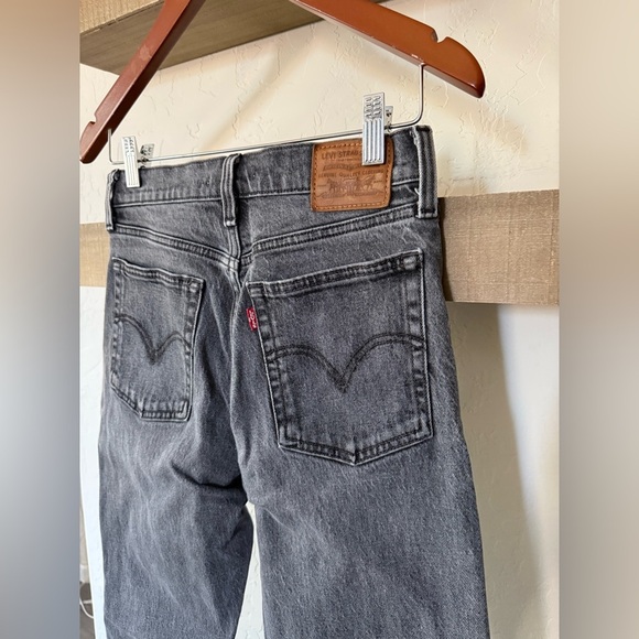 Levi's|Women’s Wedgie Slim Dark Gray Straight Jeans,high waist•••size 26,staple - Picture 9 of 16